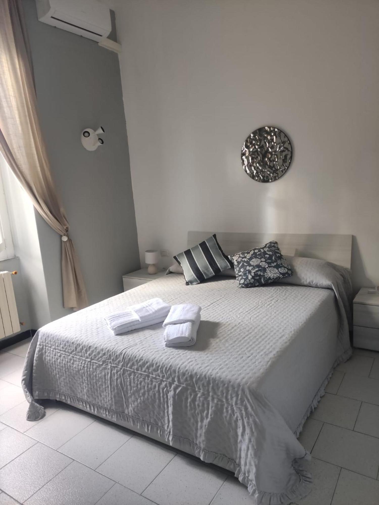 Traveller House Apartment Специя Екстериор снимка